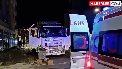 25 yaşındaki tır sürücüsü aracında ölü olarak bulundu