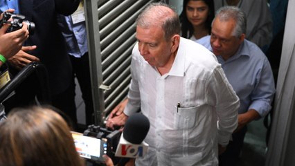 España recibe al opositor Edmundo González: ¿Qué sigue en su solicitud de asilo?