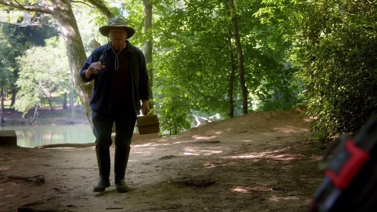 Eaux troubles Eaux tumultueuses