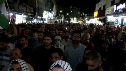 Cientos de personas homenajean al camionero jordano que mató a tres israelíes en un paso fronterizo