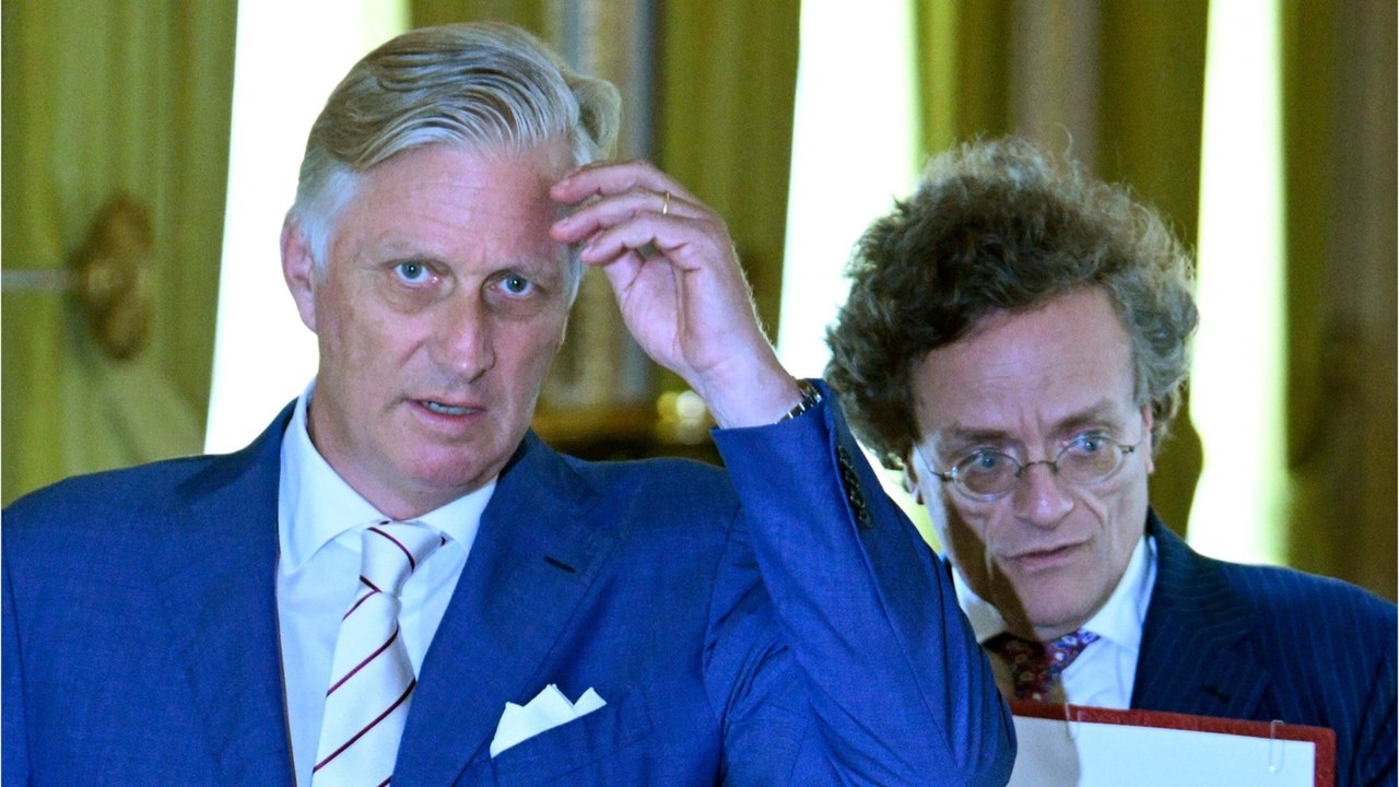 GALA VIDEO - Philippe de Belgique malade : la reine Mathilde le remplace au pied levé