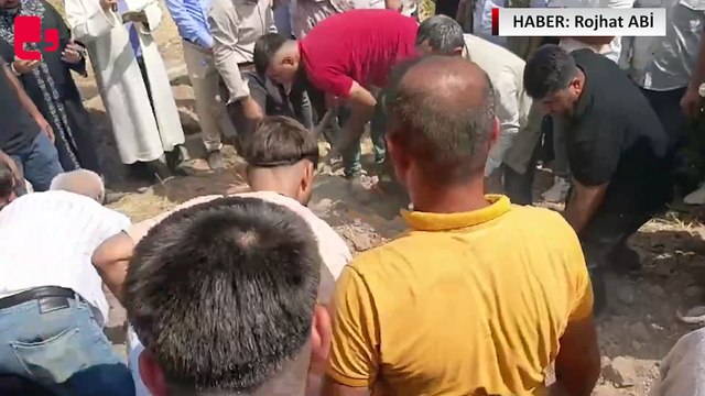 19 gün sonra ölü bulunan Narin Güran'ın cenazesi Tavşantepe Köyü'nde defnedildi