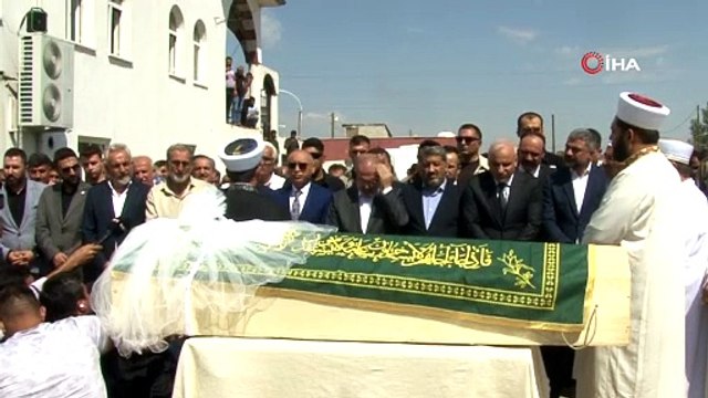 Narin katledildiği köyde toprağa verildi: Bugün okula gidecekti, tabutuna duvak bırakıldı