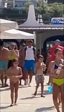 Tutti gli ospiti sono pregati di accogliere con un applauso il nostro campione : e al Lido Riccio ? festa per Matteo