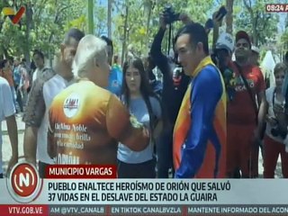 La Guaira | Develan estatua de "Orión", el perro que salvó más de 30 vidas en tragedia del 99