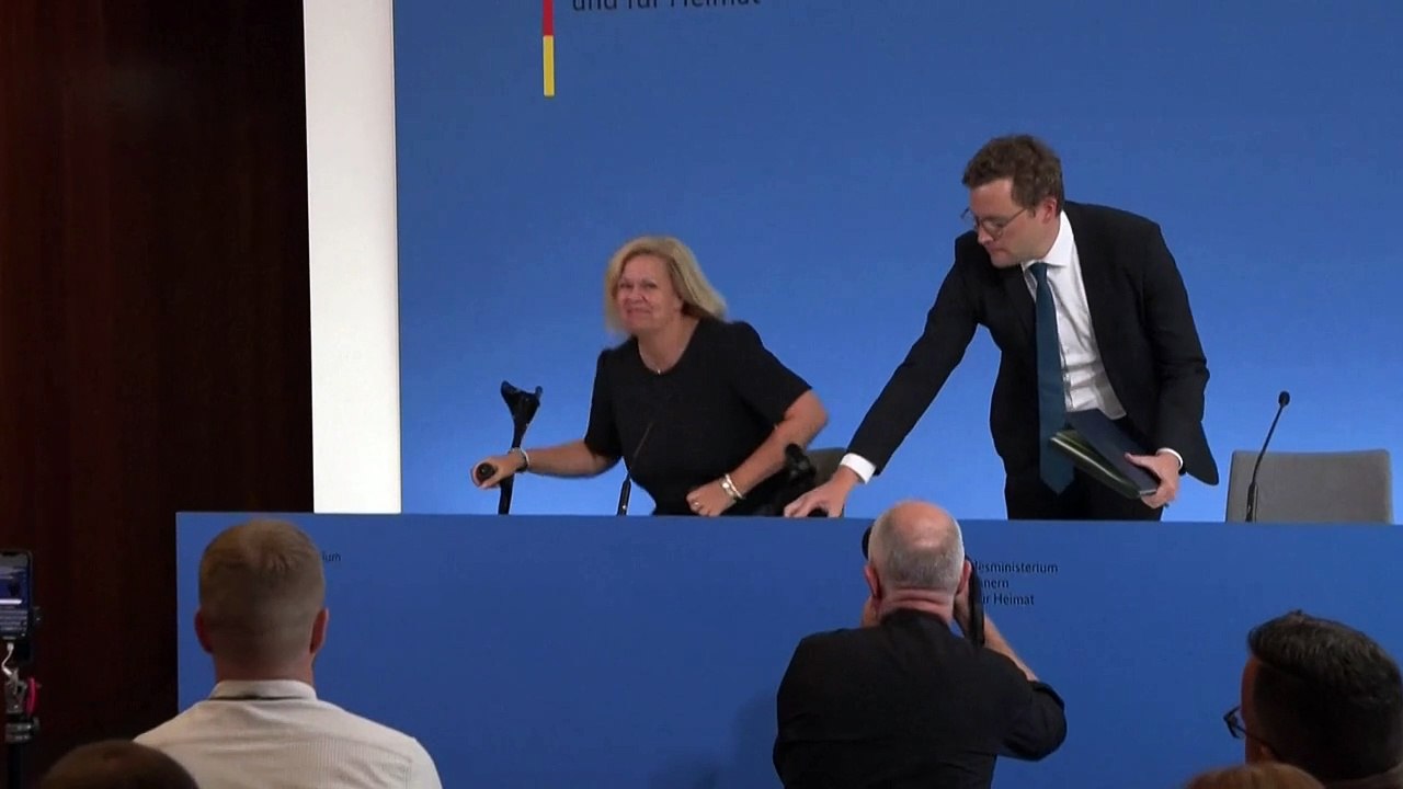 Faeser ordnet Kontrollen an allen deutschen Landgrenzen an