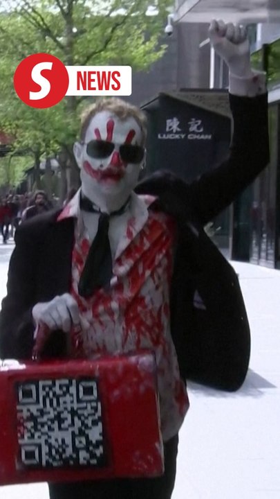 Anti-war protesters clash with Australian police at defense expo