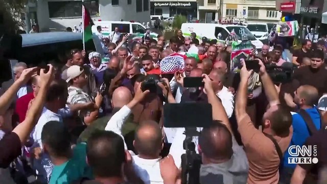 İsrail'in öldürdüğü Ayşenur Ezgi Eygi için Batı Şeria’da cenaze töreni düzenlendi