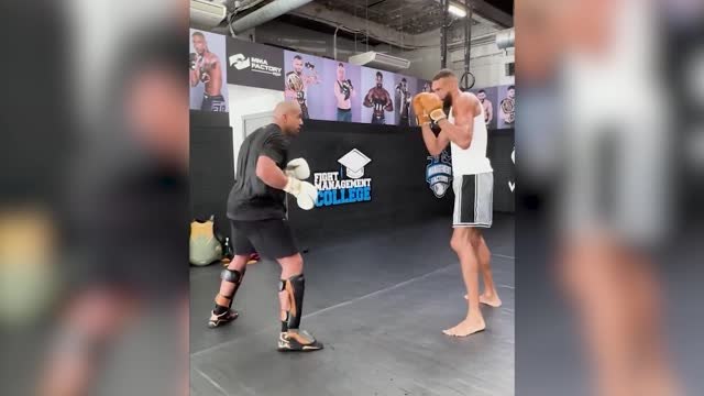 UFC - Quand Gane réalise un sparring avec... le basketteur Rudy Gobert