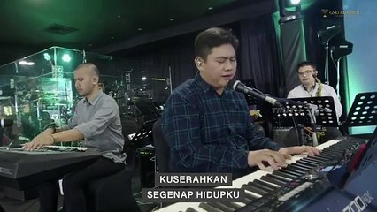 Saat aku di hadapan-Mu