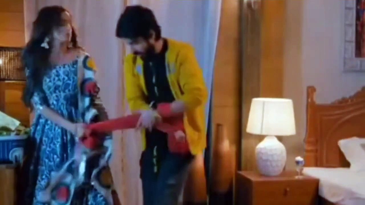 Sexy Hot Romantic Scene - Husband wife  Love status  __ Love  Status #bollywood #love