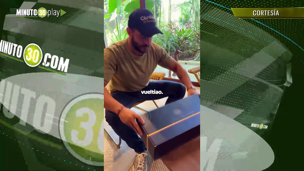 ¡Para que no se vuelvan a poner los 'chinos'! Gobernador de Córdoba le regaló sombreros vueltiaos a los jugadores de la Selección