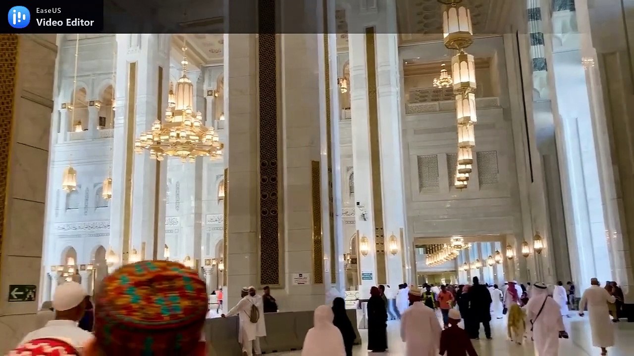 "Understanding the Teachings on Traveling: An Insight into Jami` at-Tirmidhi 547"
