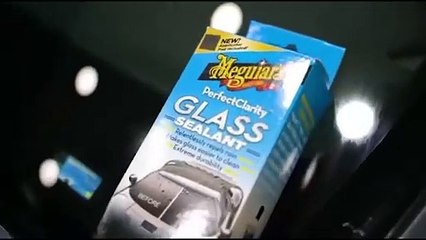 Phủ nano kính xe tạo hiệu ứng lá sen bằng Meguiar's G8504