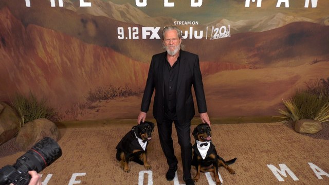 Jeff Bridges and canine co-stars Freya and Fury attend FX's The Old Man season 2 premiere in Los Angeles