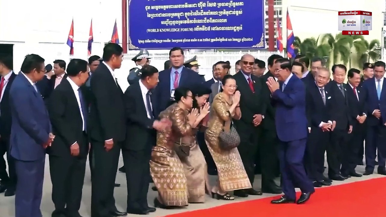 សម្ដេចតេជោ ហ៊ុន សែន ដឹកនាំគណៈប្រតិភូ អញ្ជើញចូលរួមវេទិកា ចំណេះដឹងពិភពលោក លើកទី២៥ នៅសាធារណរដ្ឋកូរ៉េ