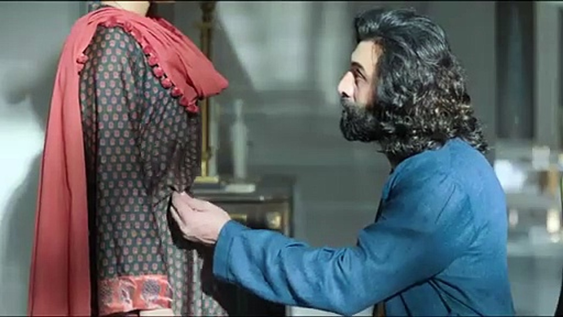 ⁣Rashmika-Mandanna-Hot-Kissing-Scene-rash_73