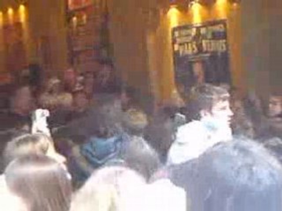 Quentin au forum de Liège- 29'' -  MOV00011