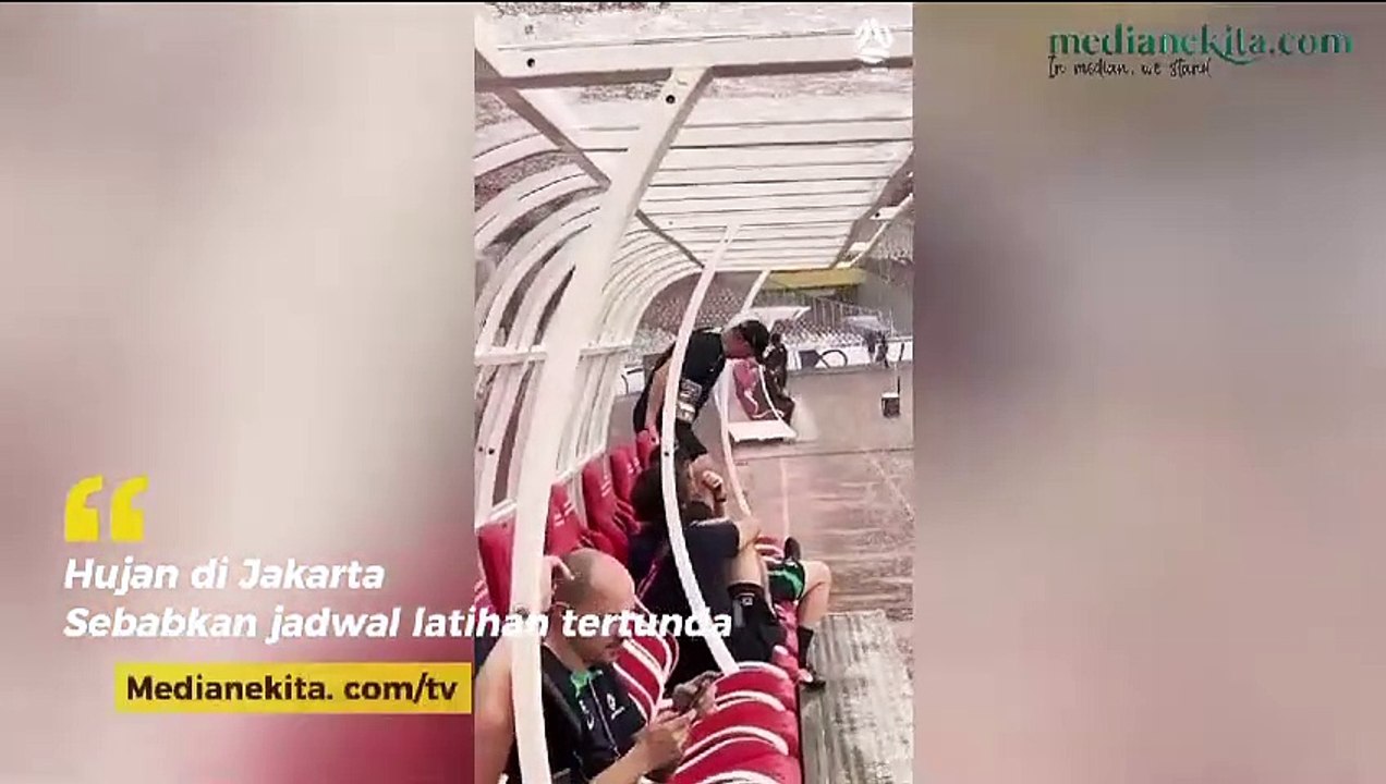 Hujan Deras Jakarta Paksa Latihan Timnas Australia Dibatalkan