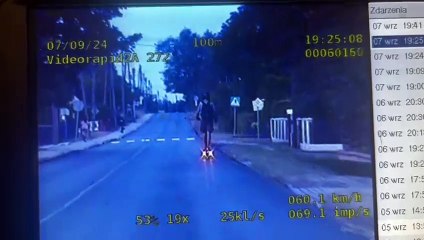 Pędził hulajnogą elektryczną ponad 61 km/h. Dostał wysoki mandat