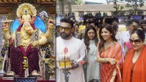 Shilpa Shetty - Raj Kundra & Family Reach Lalbaugcha Raja To Seek Blessings From Lord Ganesha!