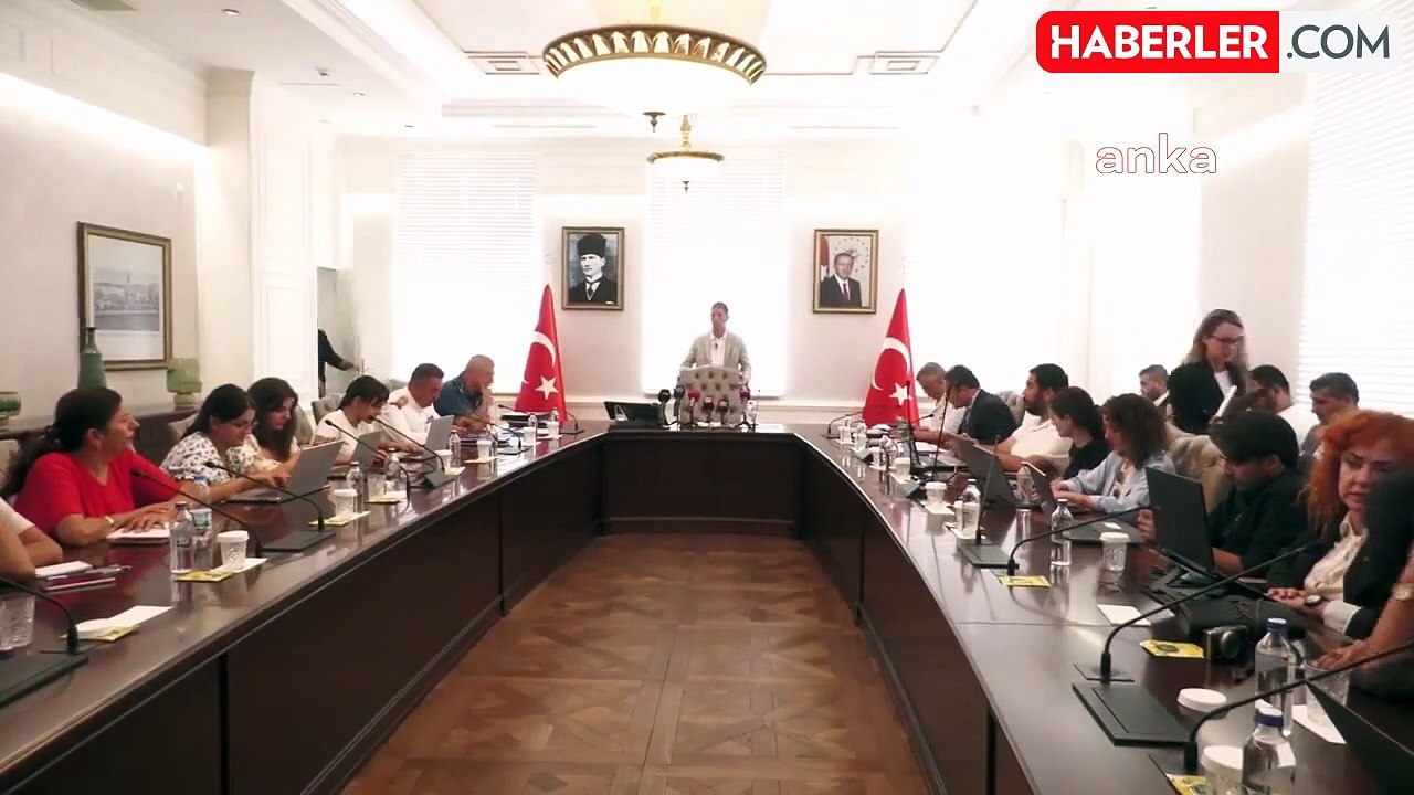 İzmir'de Suçla Mücadele ve Orman Yangınları Üzerine Vali Elban'dan Açıklamalar