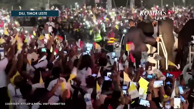 Saat Paus Fransiskus Sapa Umat usai Pimpin Misa di Tasi-Tolu, Dili, Timor Leste