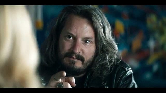 Une amie dévouée - saison 1 Bande-annonce VF