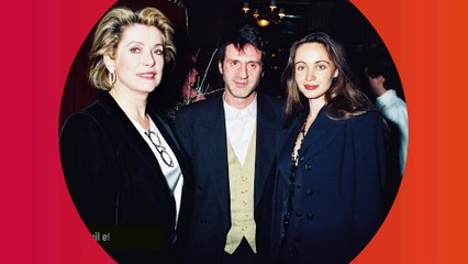 Скачать видео: Daniel Auteuil et sa fille Nelly, la copie conforme de sa maman Emmanuelle Béart, réunis avec Catherine Deneuve