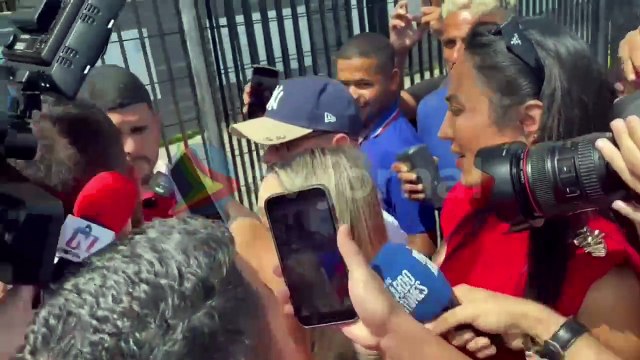 Deolane Bezerra chega ao Fórum do Recife