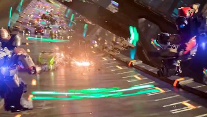 Transformers Le Commencement Film - Philippe Lacheau, la voix française de Bumblebee