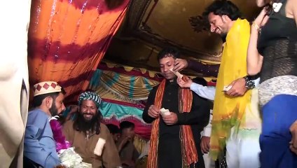 Dulhe Ka Sehra Suhana Lagta Hai Live Song