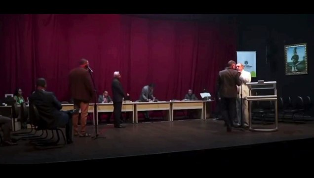 Vereador de cidade baiana gera polêmica ao homenagear guarda municipal que matou esposa a tiros; assista