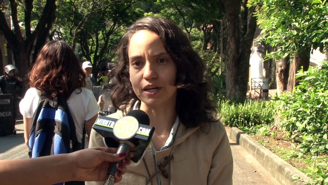 26-12-17 Con Policia y Esmad fueron sacados los integrantes del colectivo Plazarte fueron desalojados de su sede