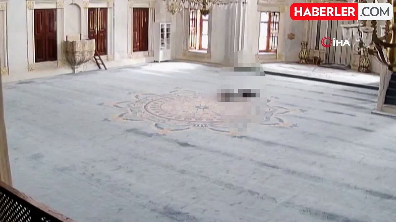İstanbul'da dehşet: Annesini ve kız kardeşini öldüren şahıs camide böyle intihar etti