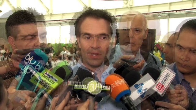 27-09-18 Alcalde de Medellin reiteó en el Congreso de la Reública que EPM es y seguiá siendo 100 publica