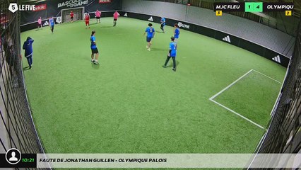 Faute de Jonathan Guillen - OLYMPIQUE PALOIS