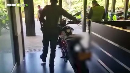 Ratas como se cansaron de halar la moto que se habían robado y la dejaron tirada por Aguacatala