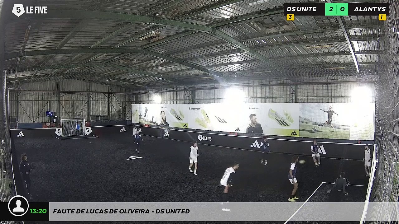 Faute de Lucas DE OLIVEIRA - DS UNITED