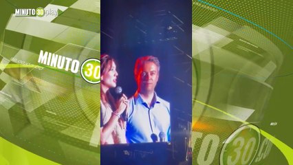 Conmovedor Los mensajes del alcalde de Medellín y su esposa durante concierto cristiano