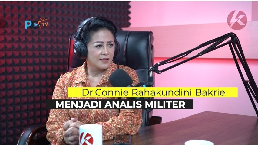 Dr Connie Rahakundini menjadi analis militer