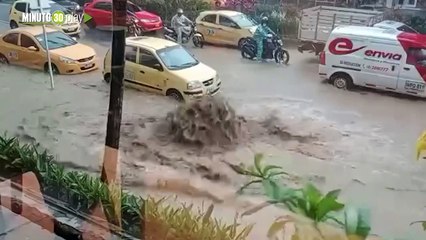 Se aguó San Valentín Por las lluvias varias calles de Medellín terminaron inundadas