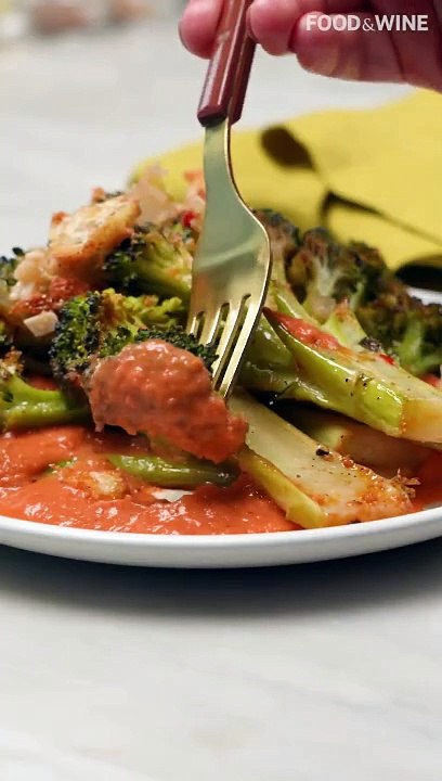 How to Make Roasted Broccoli Steaks