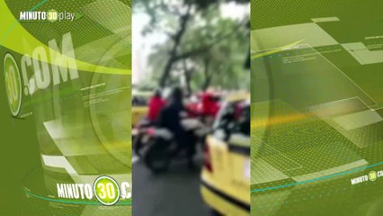 Una grua tumbó un poste por la Avenida 80