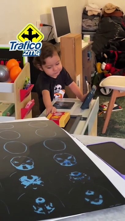 Elliot está celebrando su tercer cumpleaños, sin embargo aún lucha por su vida, entérate