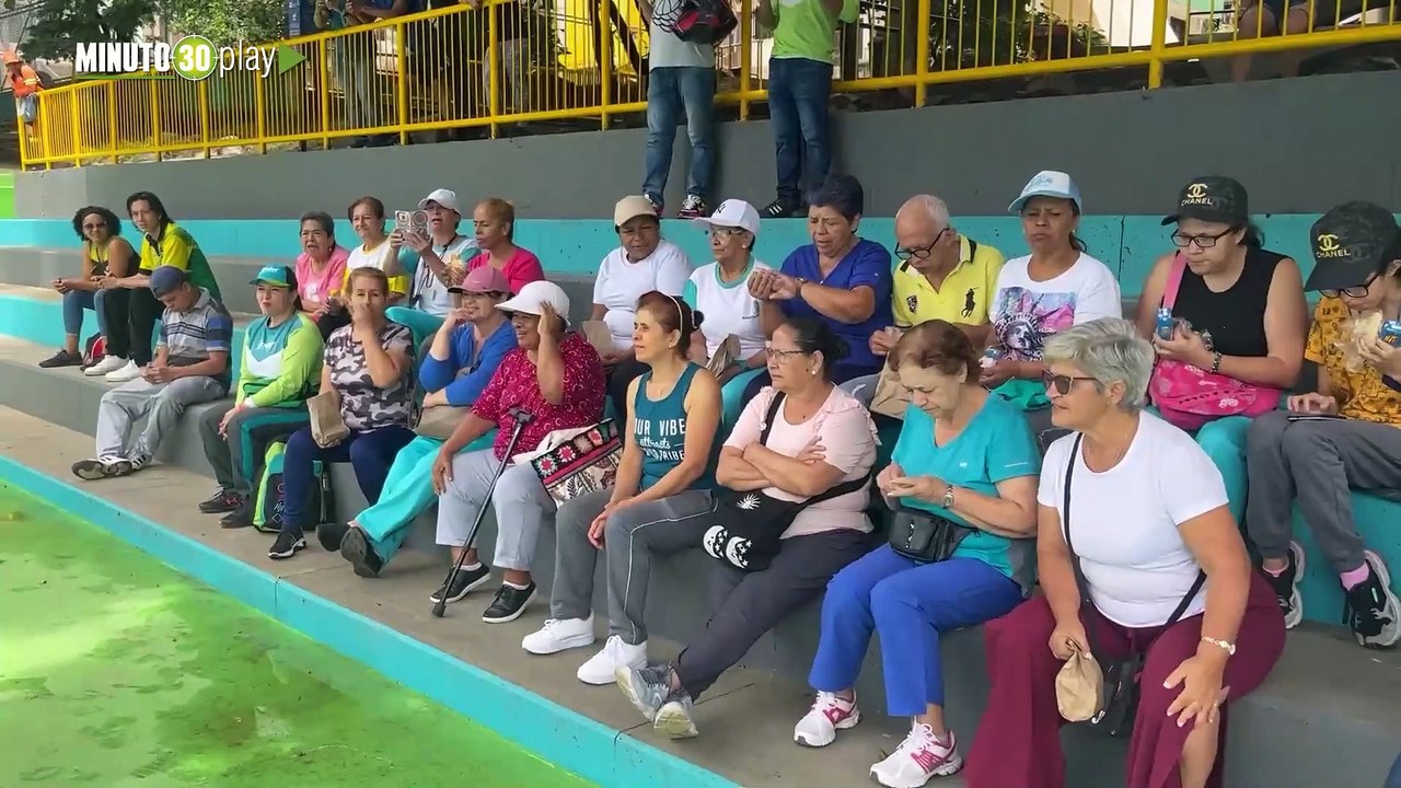 Con la entrega de nueve escenarios deportivos y una ludoteka, Medellín recupera espacios para los habitantes del Distrito