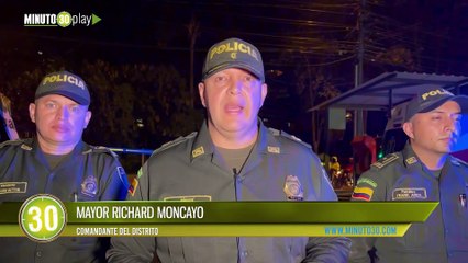 Policía evitó que un joven se lanzara de un puente en Medellín