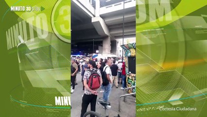 Mujer herida en vía del Metro fue trasladada en ambulancia