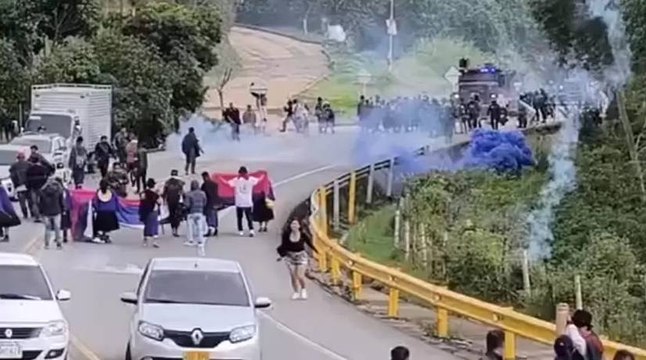 Se presentaron disturbios en la vía Panamericana por bloqueos de comunidades indígenas y campesinas