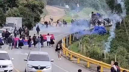 Se presentaron disturbios en la vía Panamericana por bloqueos de comunidades indígenas y campesinas